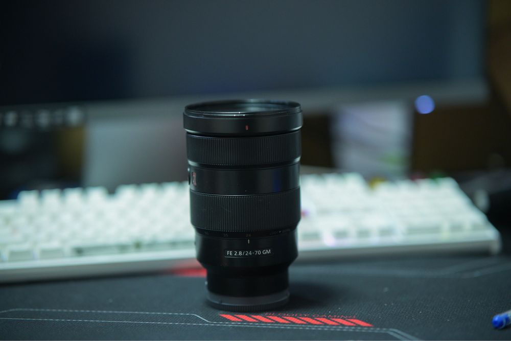 SONY 24-70 GM обектив
