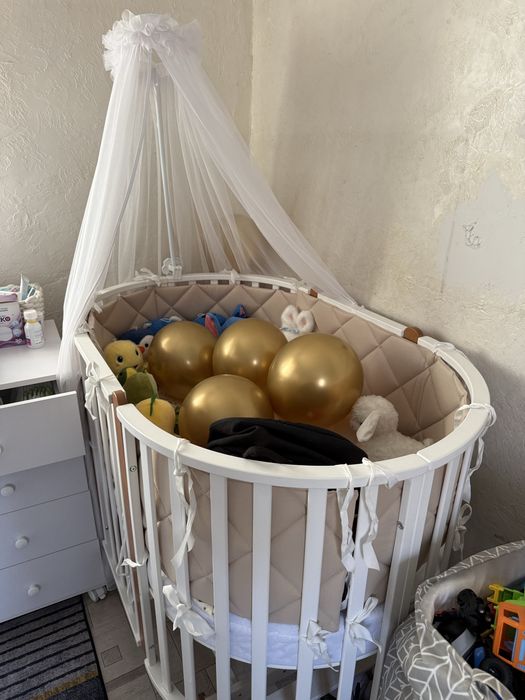 Продам манеж новый,