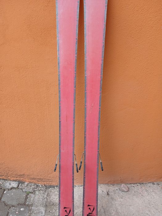 Schiuri skiuri tură freeraid volkl Mantra 177 cm