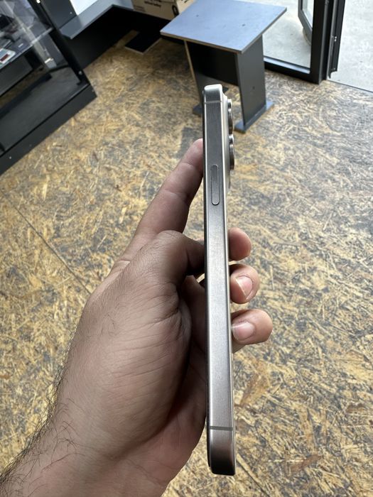 iphone 15 pro max 512GB xolati yaxshi batareya 88%