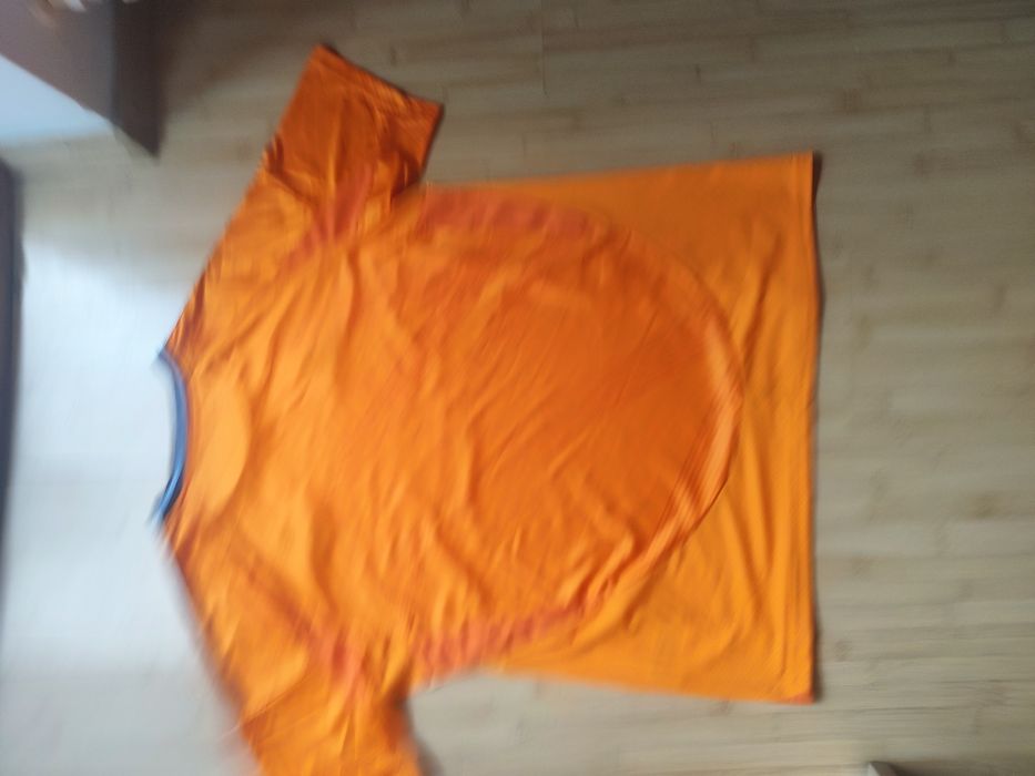 Tricou Real Madrid Deplasare 24/25 nou cu etichetă- Mărimea L