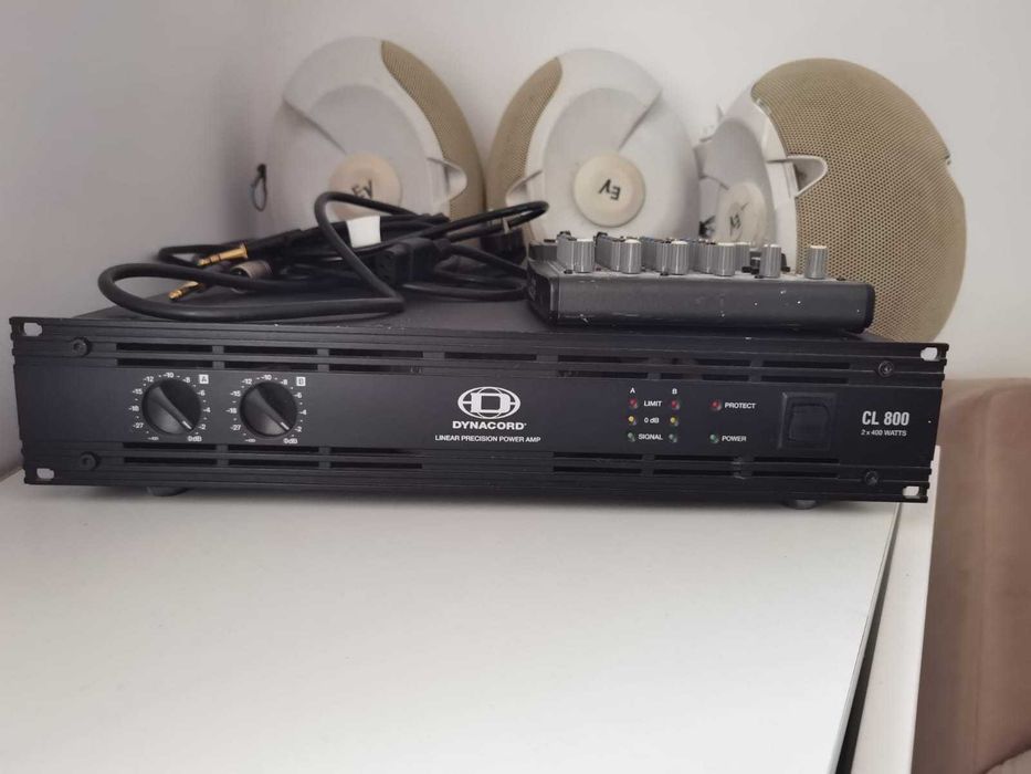 Sistem audio profesional Dynacord CL800 + 4x Electro-Voice EVID 4.2 + Behringer Xenyx 802
