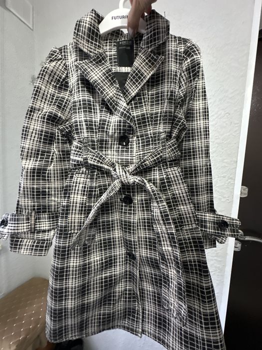 Плащ на девочку Корея почти новый