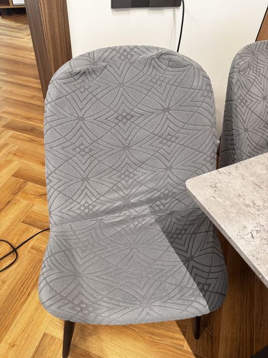 Продается стол со стульями