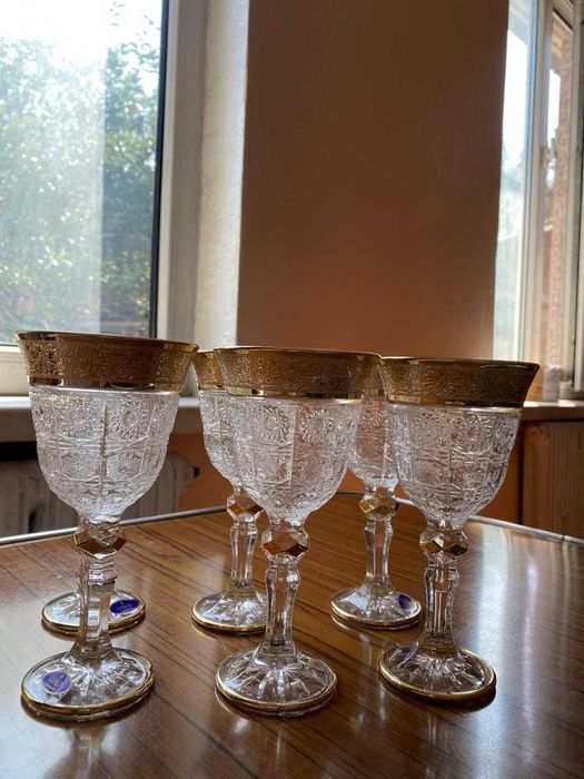 Набор бокалов для стола