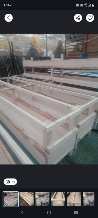 Vând iesli pentru oi