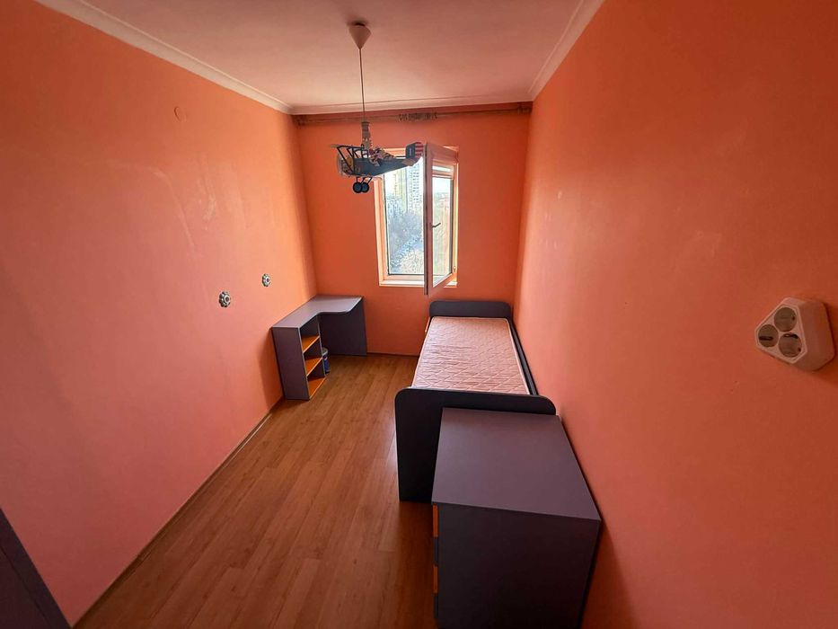 Дава се под наем Тристаен апартамент в София, Света Троица - 70 кв.м за 648.21 € - Снимка #4