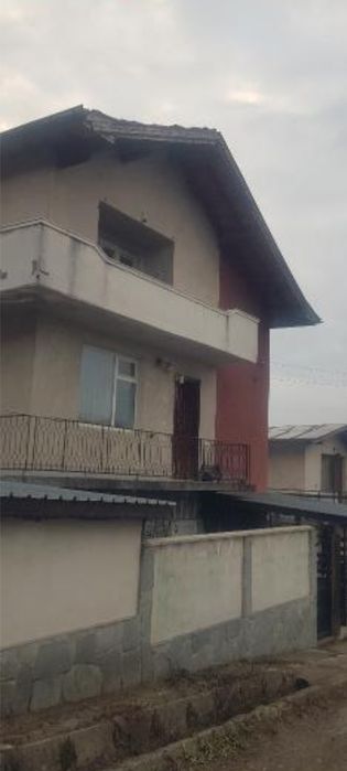 Продава къща в с.Бистрица общ.Дупница