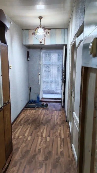 Бобура 1/4/4 галери, без ремонта, 32м2