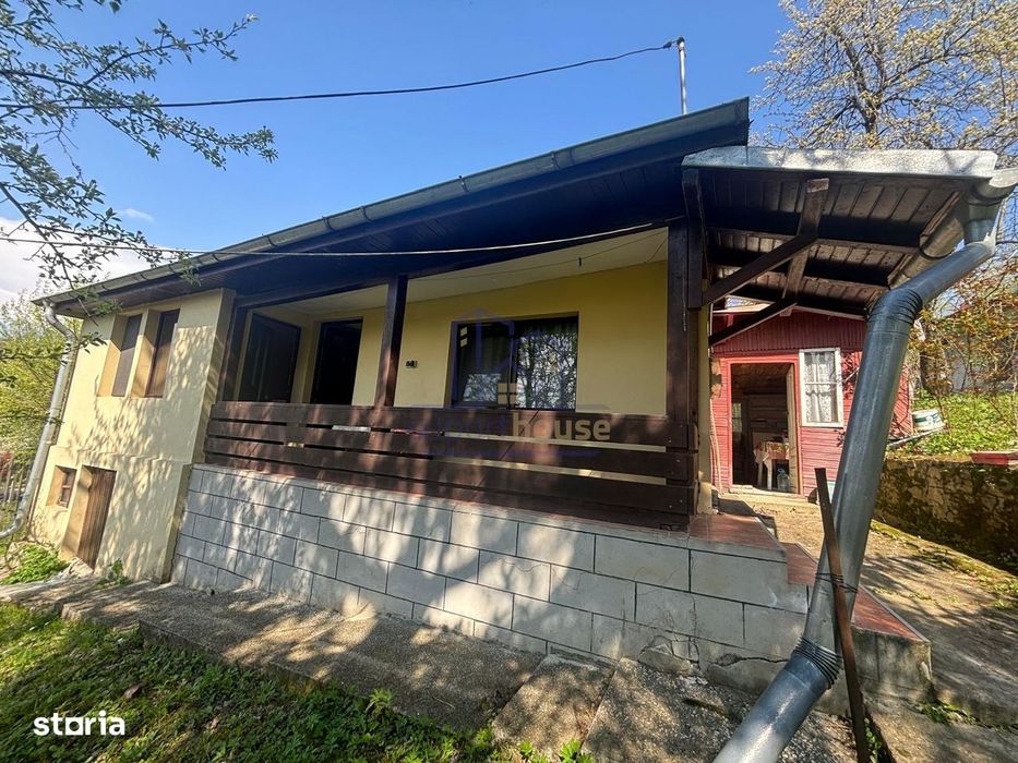 Casa cu teren