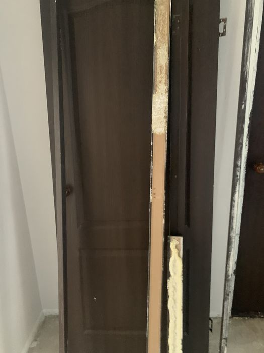 Двери межкомнатные б/у