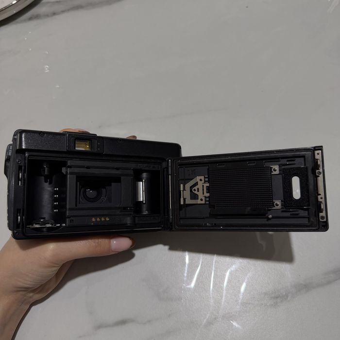 Пленочный фотоаппарат Konica