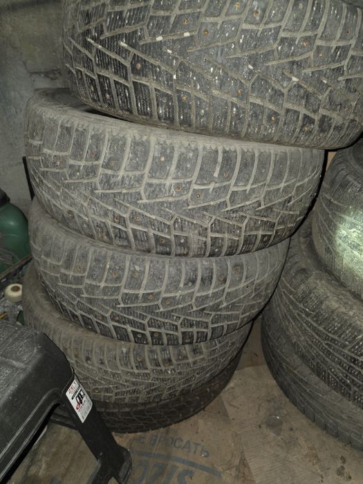 Продам зимние шины 205/55