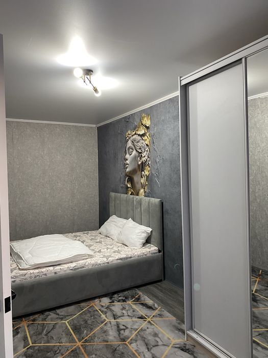 Сдам квартиру центр города!