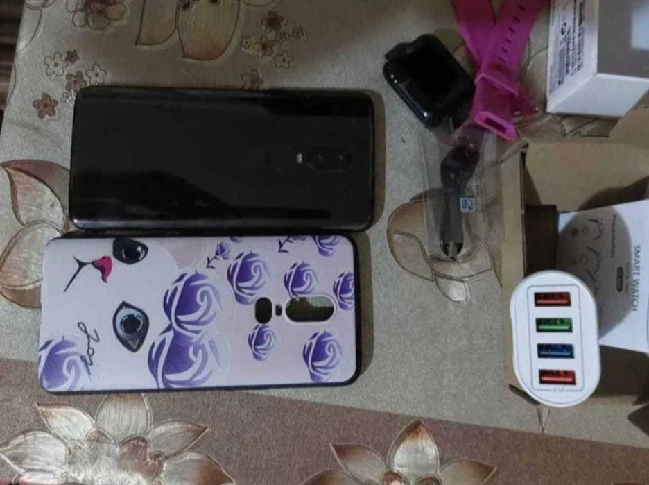 Android Oneplus 6 cu accesorii/ Smartwach