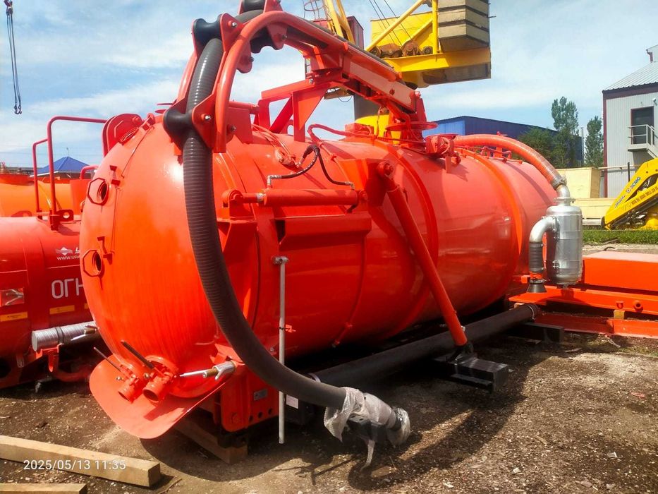 Вакуумные автоцистерны (навесное оборудование)