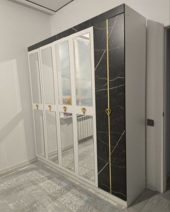 Срочно продам шифоньер, комод