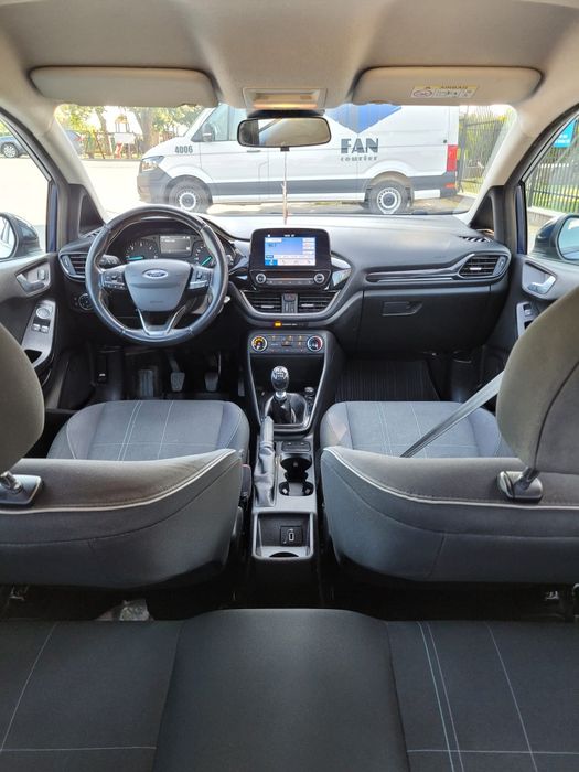 Ford Fiesta 2017
1.5TDCI 85cp 
AN 2018 
160.000 KM Euro 6 
Consum redu