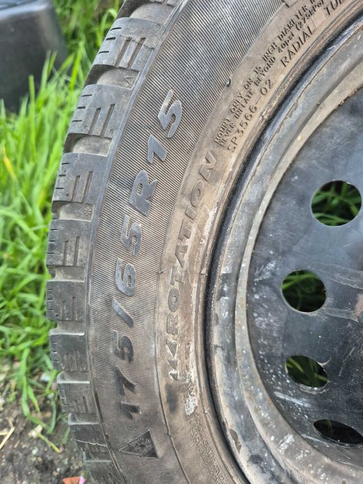 Резервна гума с джанта от Renault 175/65/R15