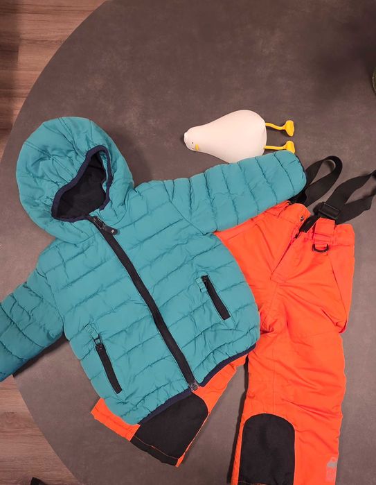 Размер 18-24м /86-92см, много различни дрешки