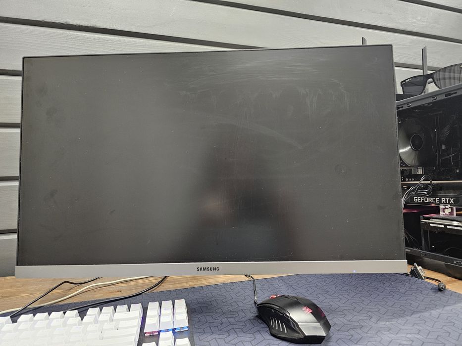 Монитор Samsung S24R350FHI