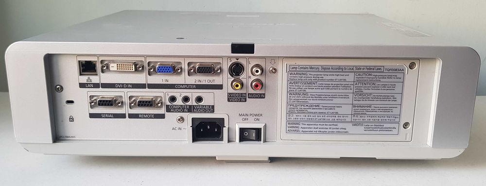 Panasonic PT F 300 E videoproiector 1080p LCD Projector Japan