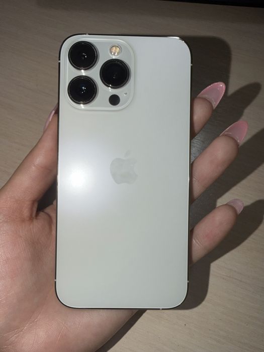 iPhone 13 про, 128 гб, серебристо-белый