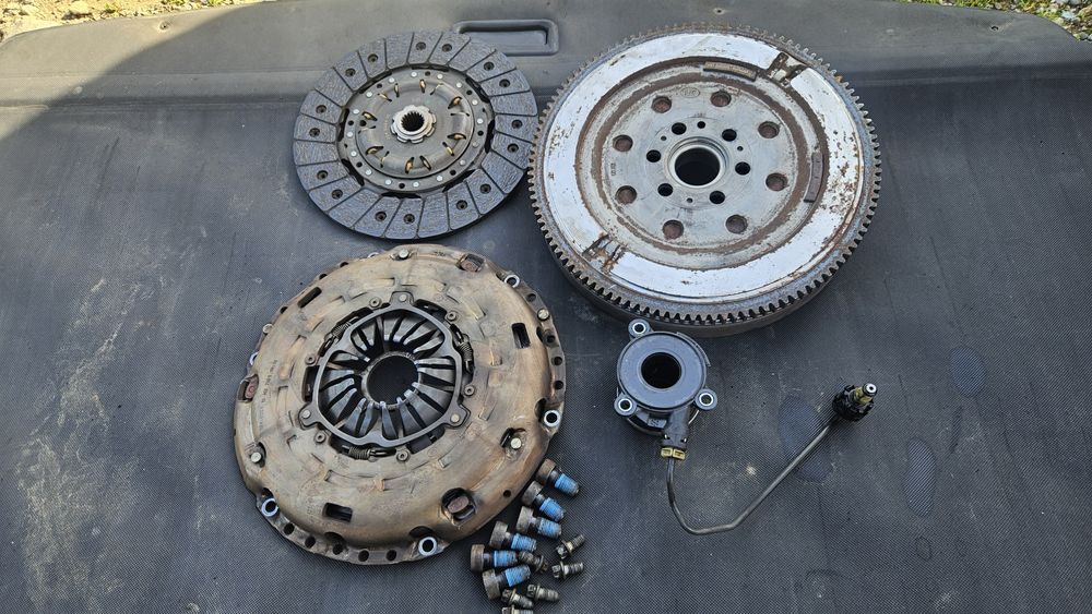 Демпферен Съединителен комплект Luk за Opel 1.9 cdti- 120коня