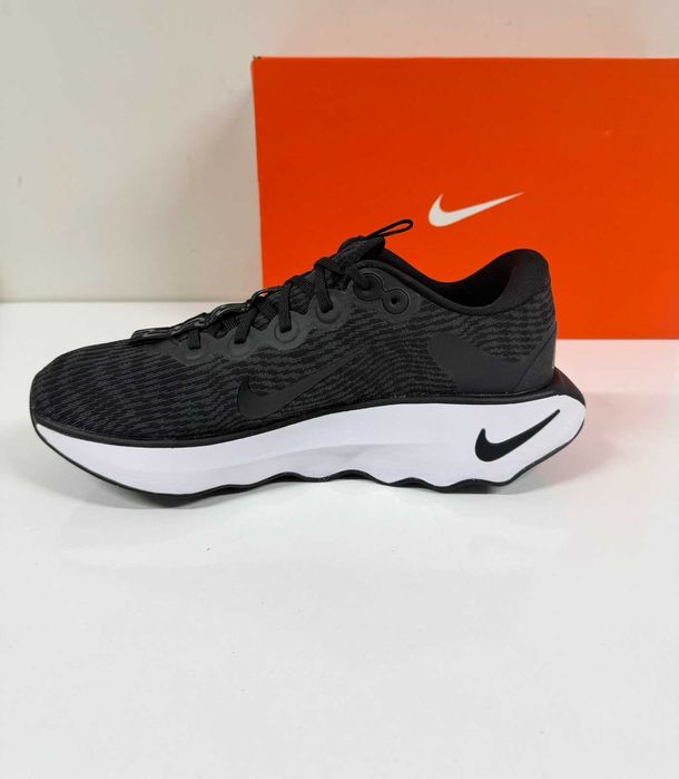 Nike Motiva Black