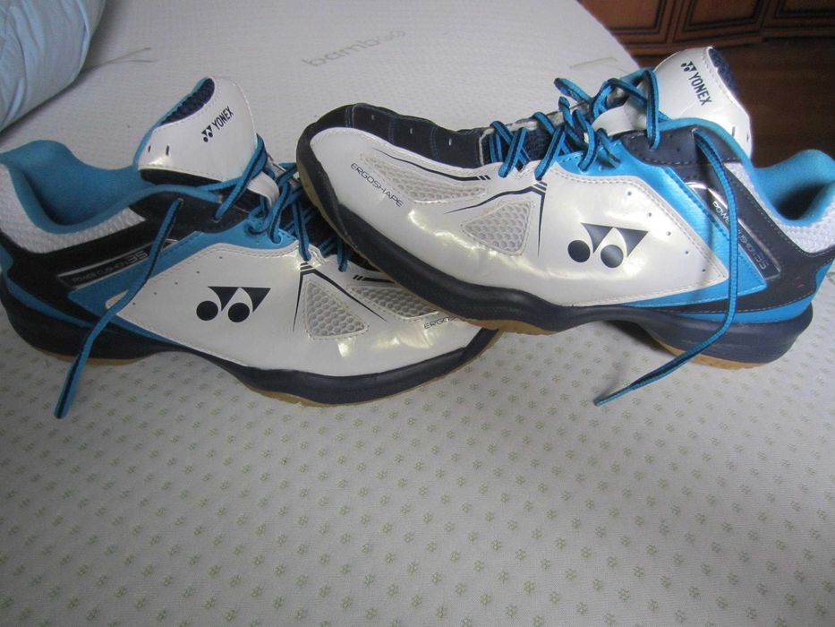 Yonex soled power cushion 35, masura Eur-45, US-11, CM-29 stare f.buna