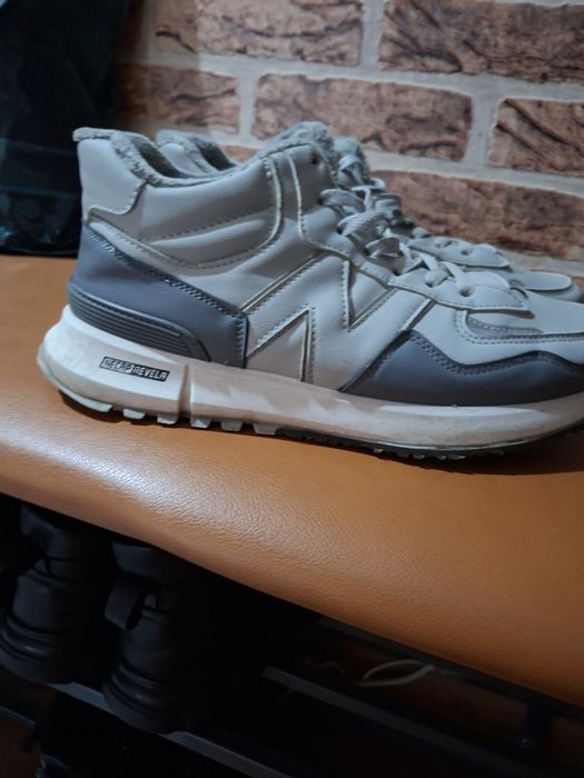 Кроссовки демисезонные,  мужские,  42 размер.