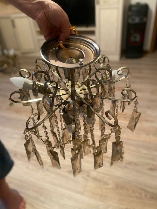 Продам люстру хорошом состояние