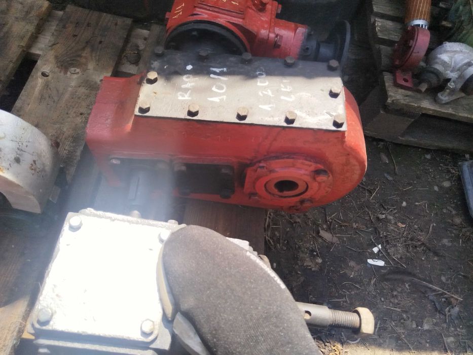 Reductor multiplicator raport 10/1 respectiv 1/10