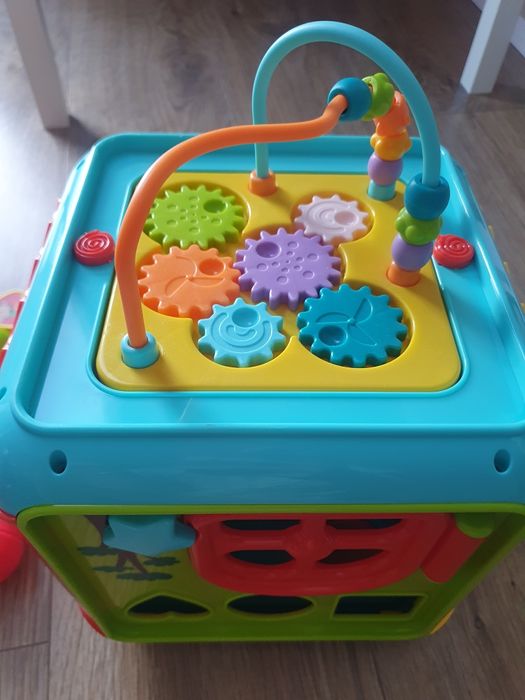 Cub interactiv Montessori