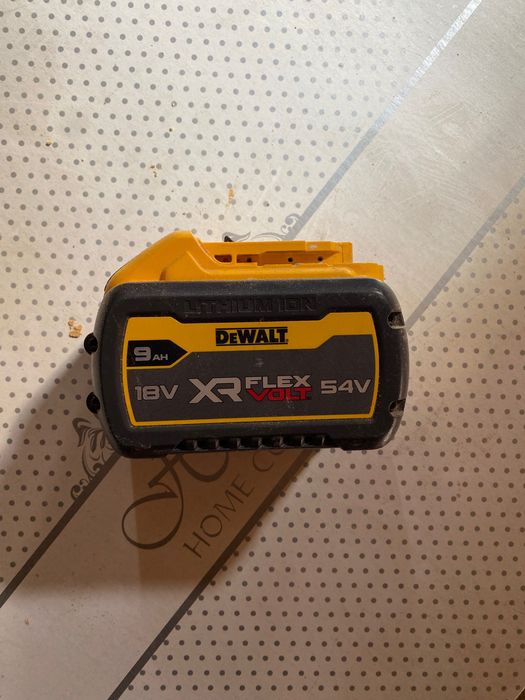 DeWalt батерий 9Ah - 5Ah