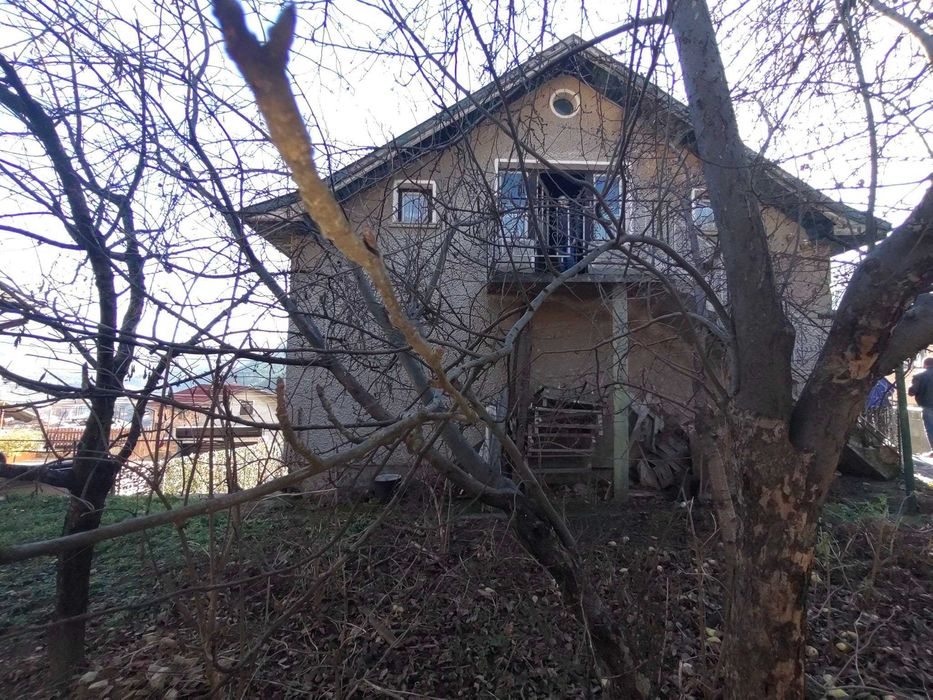 Продава се Къща в София, Център - 247 кв.м за 312 €/кв.м - Снимка #3