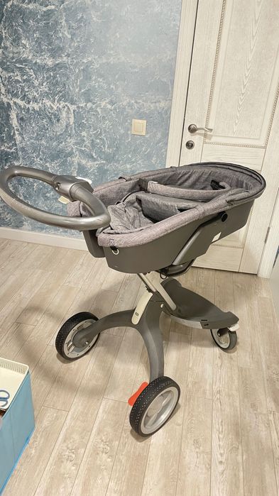 Коляска Stokke б/у