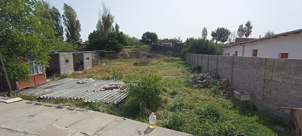 Uy sotiladi Chinoz tumanni