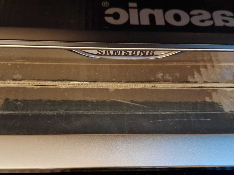 Телевизор Samsung UE40ES8007