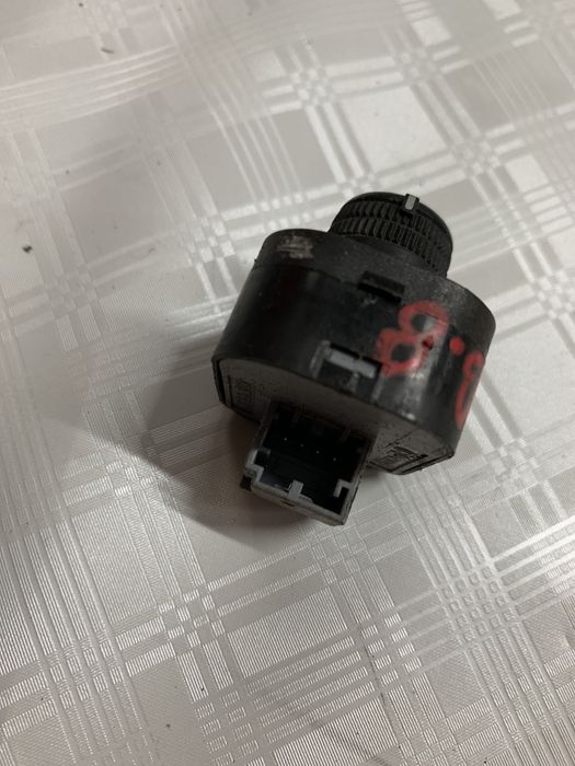 buton reglaj oglinzi audi a4 b8 - motorina 2011