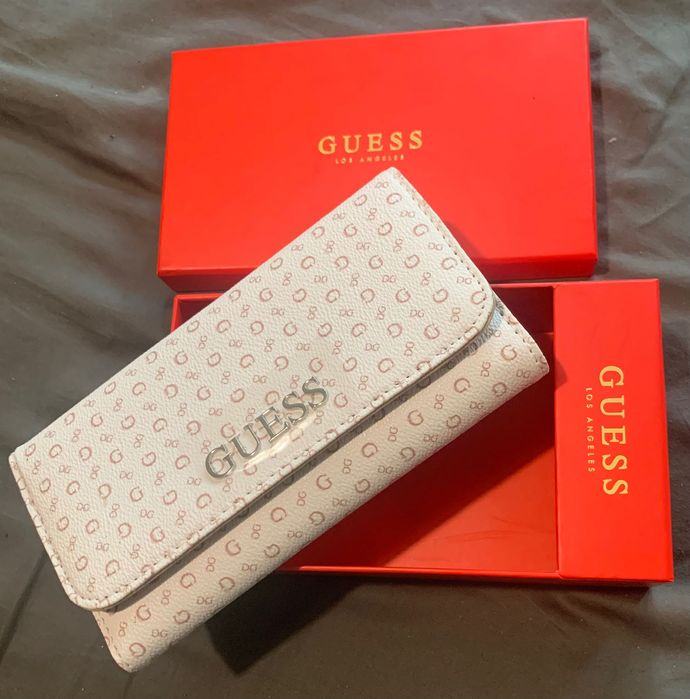 Уникални портмонета GUESS(не са реплика)