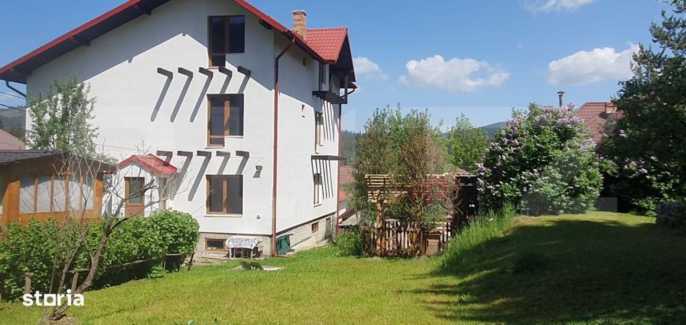Casa 3 camere finisate si 7 camere la rosu (Et+M), 182mp, in Vatra Dor