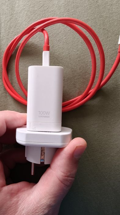 Vând telefon Oneplus 12