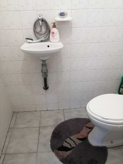 Салон "Каприз" дава Помещение под наем за Фризьорски салон