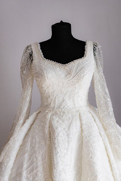 Rochie de mireasa superba