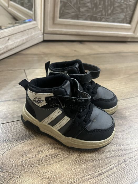 Продам обувь для мальчика