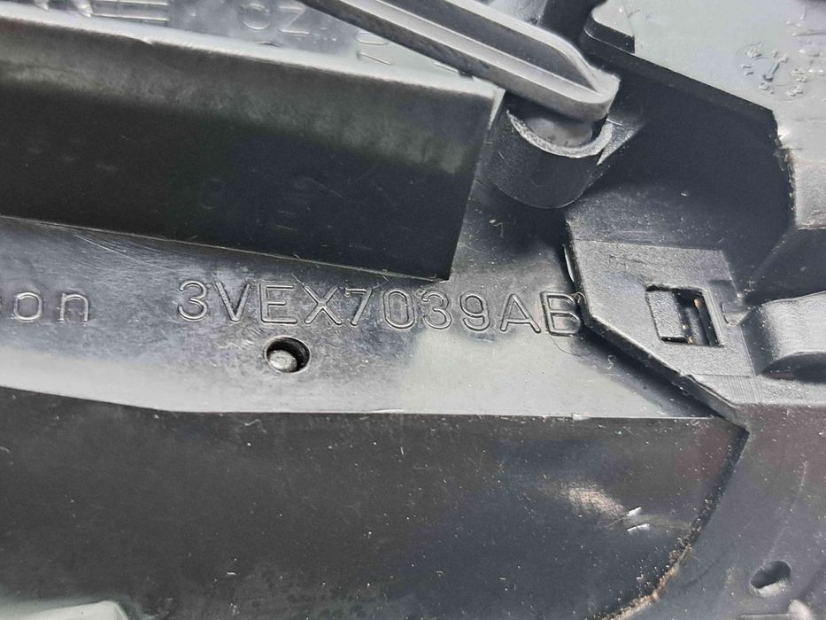 Grila aerisire centrala Volkswagen Caddy 3 (2KA, 2KH) [Fabr 2004-2010