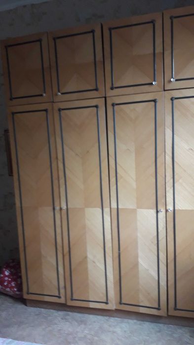 Продам шифоньер.