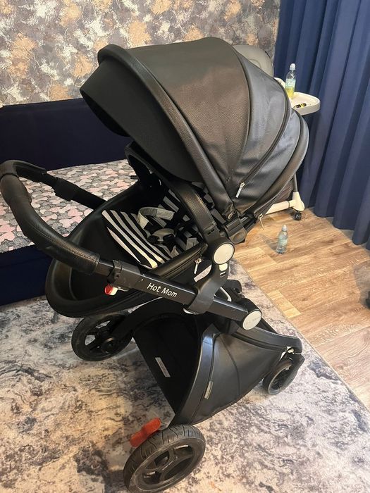 Продам коляску и столик