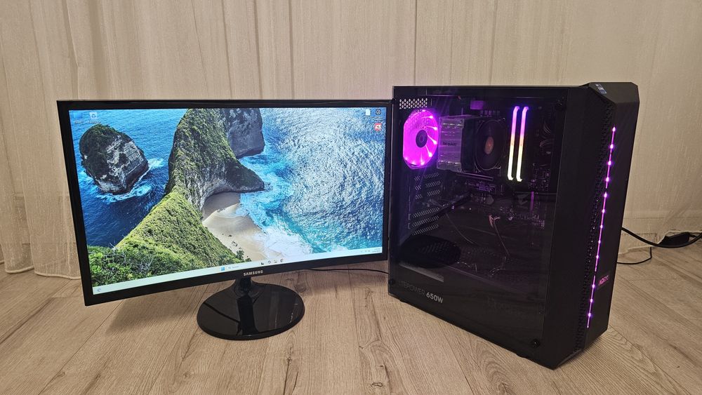 Intel core i7-10700k, 32gb, 500ssd, 1tb bonus monitor
- 8 core
- lga 1